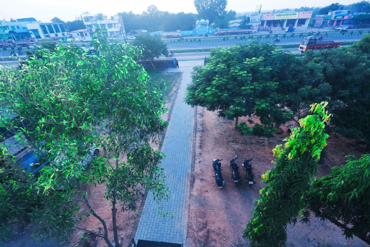 فندق Rani Residency بونديتْشيري المظهر الخارجي الصورة