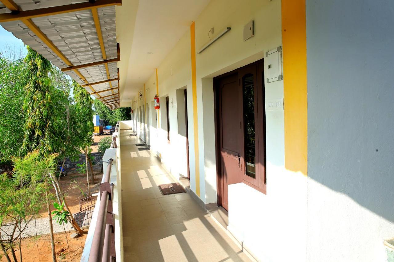 فندق Rani Residency بونديتْشيري المظهر الخارجي الصورة